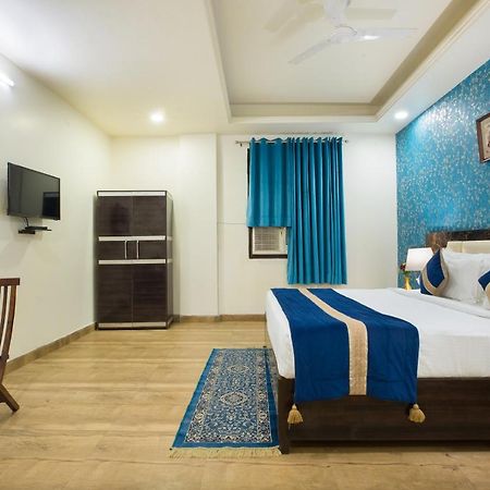 The Alpino Hotel New Delhi Eksteriør billede